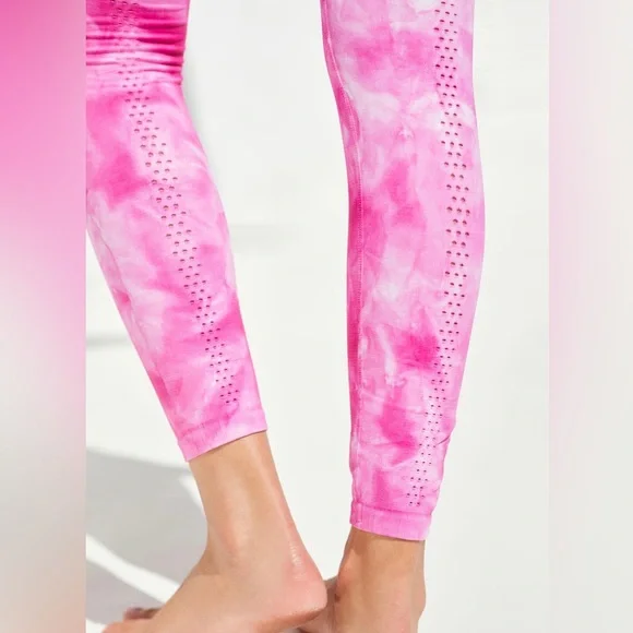 NWT Free People Good Karma Tie Dye Leggings Azalea Pink Barbie - Picture 3 of 6